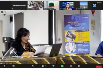 Acara edukasi kesehatan virtual dengan RSCM dan juga Media, yang dimoderatori oleh Eugenia Siahaan.