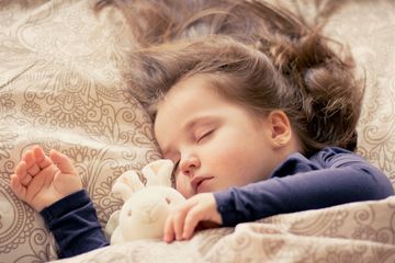 Cara mengatasi anak usia prasekolah yang susah tidur
