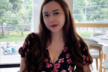 Aura Jandanya Makin Kelihatan! Pakai Baju Transparan Sambil ...