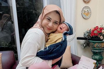 Mulai Ngerasa Gagal Menjadi Seorang Ibu', Kesha Ratuliu Curhat ...