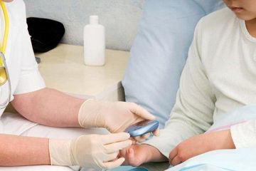 Kebutuhan diet anak dengan diabetes tipe 1 perlu diperhatikan dengan lebih seksama.