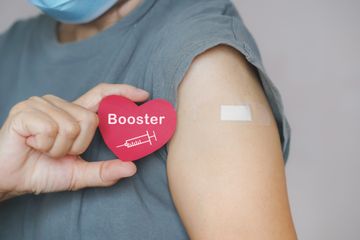 Tidak Ada Bukti Ilmiah Kuat Anak dan Remaja Sehat Perlu Divaksin Booster