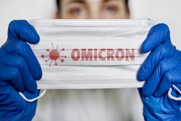 Pasien Omicron Bisa Menyebarkan Virus Hingga 10 Hari kepada Orang Lain