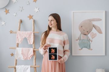 Usia ideal bagi perempuan untuk hamil.