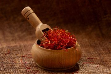 Bahan-bahan alami untuk membuat obat kuat rumahan.