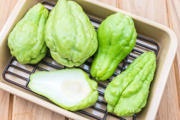 Labu siam mempunyai manfaat yang banyak bagi kesehatan.