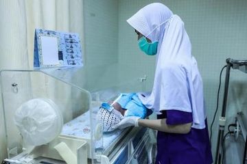 Empat Upaya Meningkatkan Kesehatan Mental Bidan di Masa Pandemi