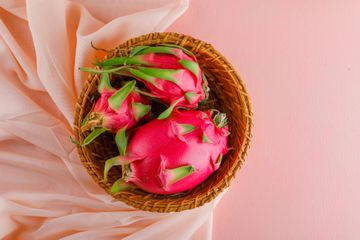 Kulit buah naga untuk dijadikan masker wajah