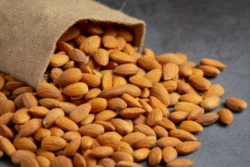 Daftar makanan dengan kandungan nutrisi yang dapat membantu meredakan gejala asma.
