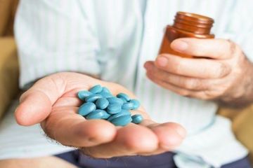 Viagra, salah satu jenis obat kuat yang sering dikonsumsi pria dengan masalah disfungsi ereksi.