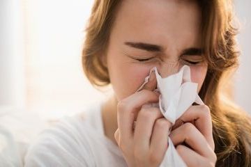  Cairan ingus kental bisa dihilangkan dengan pengobatan rumahan.