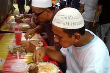 Setelah imsak, sebelum adzan subuh, kita harus sudah selesai dengan  persoalan makan minum, kata MUI.