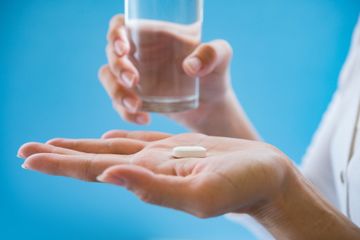 Meski bisa dibeli bebas, perhatikan cara mengonsumsi obat diare.