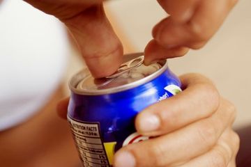 Alasan tak perlu minum minuman berenergi saat mudik.
