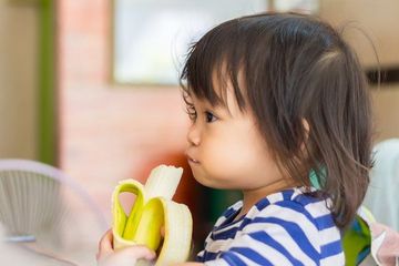 Coba Mulai Berikan Anak Buah Pisang, Ini 5 Khasiat Dahsyat yang Bisa Didapat