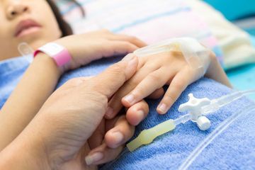 Pengobatan hepatitis akut misterius menggunakan pengobatan suportif.