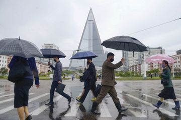 Tak Mau Divaksin, Korea Utara Lawan Covid-19 dengan Antibiotik dan Obat Rumahan
