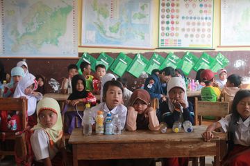 Jangan Lagi Khawatirkan Biaya Sekolah Anak, 3 Provinsi Ini Punya ...