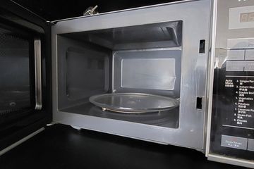 Makanan yang tidak boleh dipanaskan dengan microwave