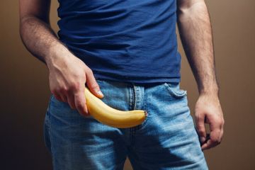 Merawat penis perlu dilakukan rutin agar penis sehat dan perkasa.