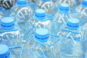 Inilah Risiko Botol Plastik PET atau Sekali Pakai Bagi Kesehatan