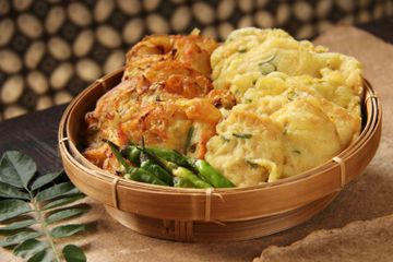 Makanan berminyak jadi salah satu jenis makanan yang dilarang bagi penyintas asam lambung