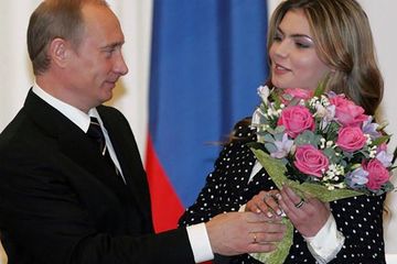 Alina Kabaeva melahirkan anak ke 5 dari Putin.