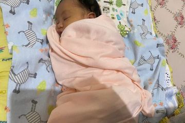 Rekomendasi nama bayi perempuan dengan awalan huruf B dan C yang memiliki arti cerdas dan bijaksana.
