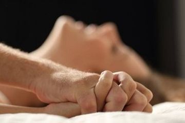 Teknik permainan seks kunyaza dari Afrika bisa membuat wanita orgasme berulangkali.
