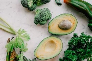 Contoh makanan yang mengandung asam folat untuk mendukung keberhasilan bayi tabung.