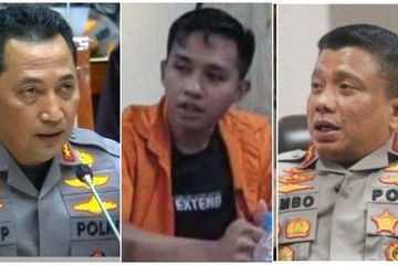 Para Anggota Polisi Sambangi Rumah Keluarga Brigadir J
