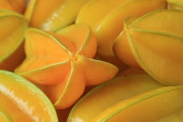 Belimbing, salah satu buah obat alami sariawan.