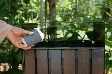 Muncul suara mendesah dari tempat sampah di Malmo Swedia