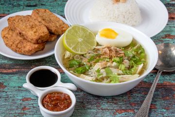 Inilah jawabannya mengapa selalu ada jeruk nipis di setiap soto.