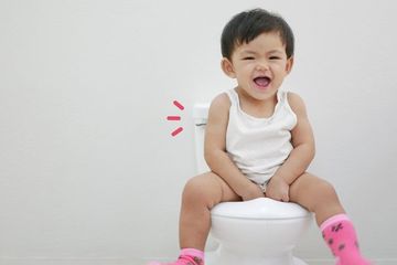 Orangtua perlu waspada, ini gejala khas anak dengan gangguan ginjal akut misterius, salah satunya jumlah urin yang berkurang drastis.