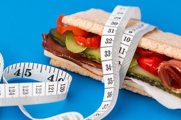 Tetap bisa turunkan berat badan saat berpuasa, inilah menu diet yang bisa dilakukan saat di Bulan Ramadhan