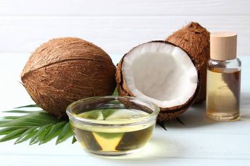 Minyak kelapa dan bahan alami lainnya disebut berkhasiat mengatasi kulit kering bersisik, cobalah!