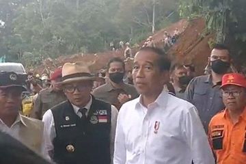 Jokowi tinjau lokasi gempa Cianjur.