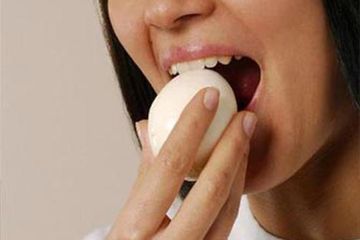 Makan telur sebelum tidur penting untuk kualiats tidur dan kesuksesan program diet.