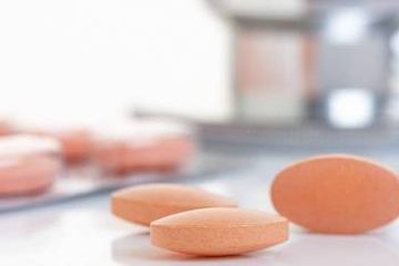 Obat kolesterol simvastatin harus dikonsumsi sesuai resep dokter.