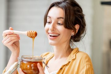 Manfaat madu untuk diabetes yakni dapat meningkatkan sensitivitas insulin.