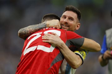 Demi Lionel Messi Gemparkan Jagat Sepak Bola, Emiliano Martinez ...