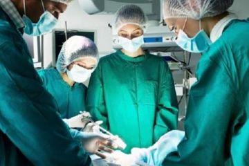 Operasi usus buntu dilakukan setelah gejala pertama muncul.