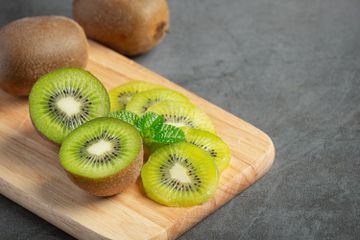 7 Buah yang Dapat Dikonsumsi Penyintas Asam Urat, Bisa Jadi Obat