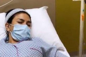Nikita Mirzani yang mengalami pengapuran tulang leher hingga harus dioperasi.