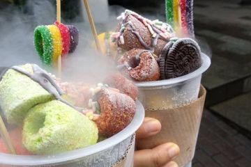 Karena nitrogen cair, tampilan ciki murah menjadi istimewa dan digemari. sensai dingin pun menguatkannya.