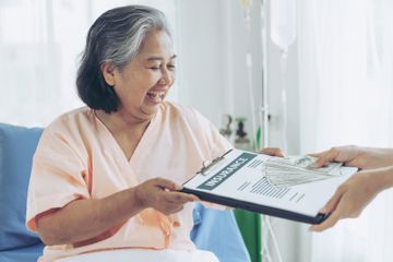 Perbedaan Asuransi Kesehatan dan Asuransi Jiwa, Mana yang Lebih Penting?