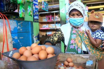 Risiko harga pangan akan naik tetap ada, orangtua perlu pastikan kecukupan gizi protein hewani anak agar tidak stunting, bisa dari telur.