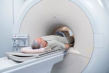 Ilustrasi perbedaan MRI dan CT Scan