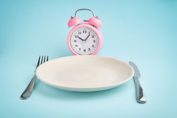 Puasa saat bulan Ramadan memberikan banyak manfaat, termasuk untuk kesehatan.